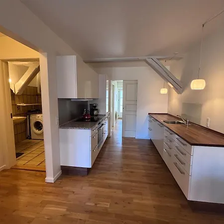 Modern Center With History Apartman *