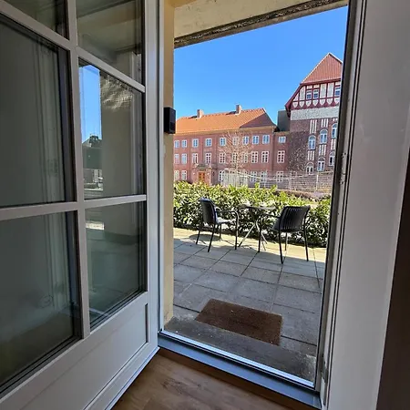 Apartment Modern With History